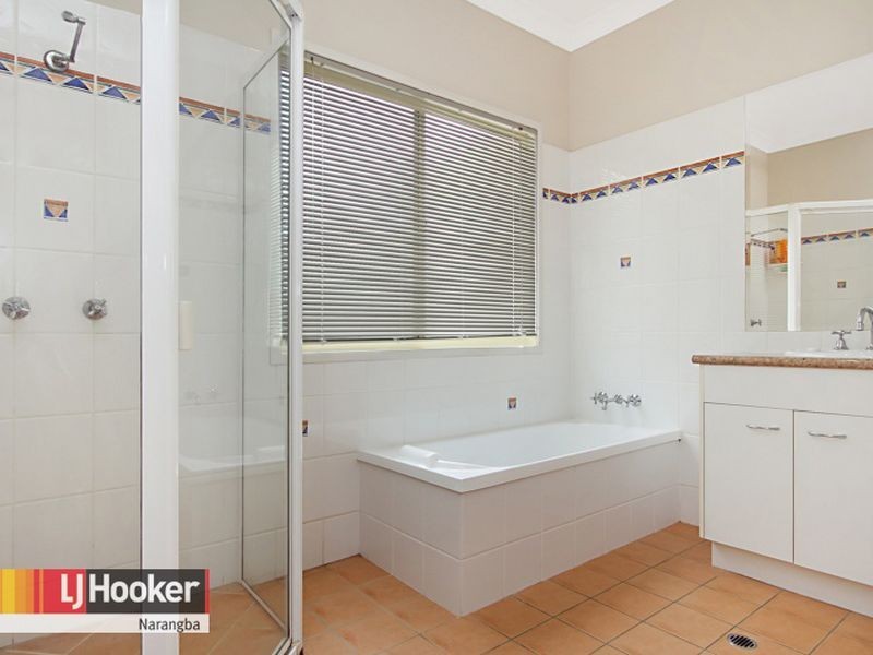 786 Beachmere Road, Beachmere QLD 4510