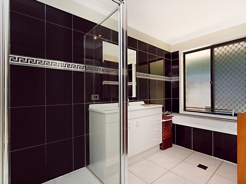 5 Mango Crescent, Narangba QLD 4504