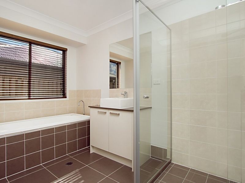 10 King Parrot Close, Narangba QLD 4504