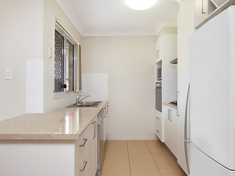 13 Barron Street, Morayfield QLD 4506