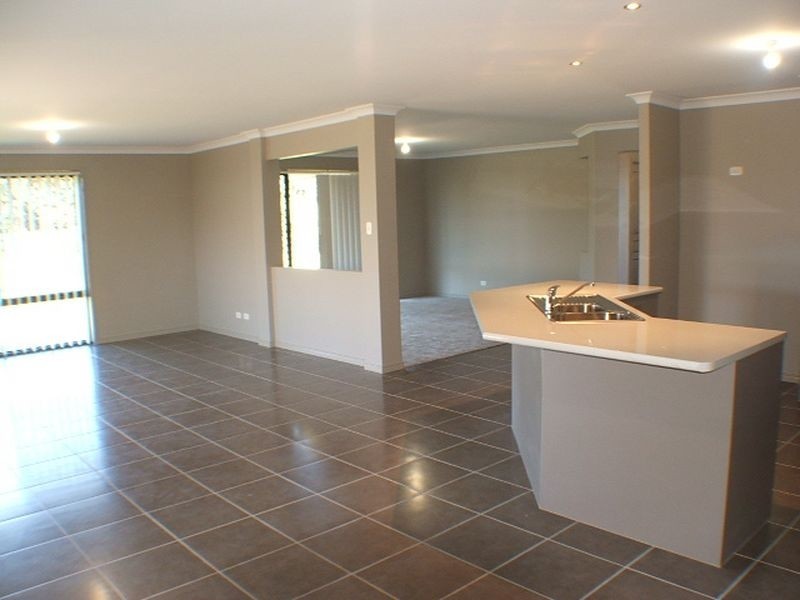 2 Maidenhair Drive, Narangba QLD 4504