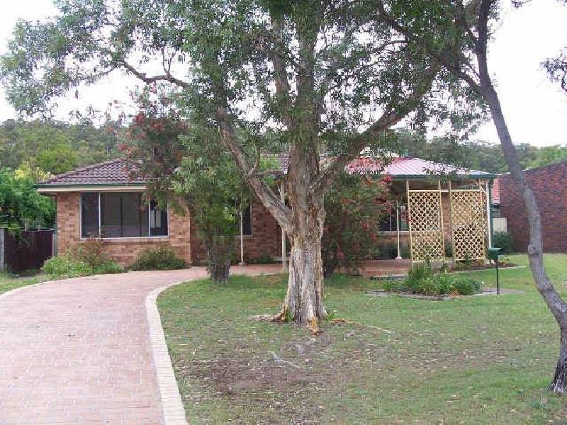 32 MURRAY STREET, Eleebana NSW 2282