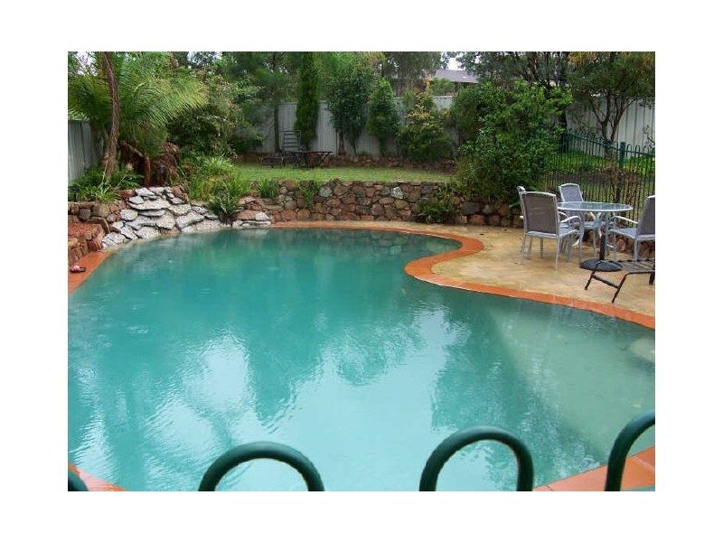 8 KIRKLAND CLOSE, Lakelands NSW 2282