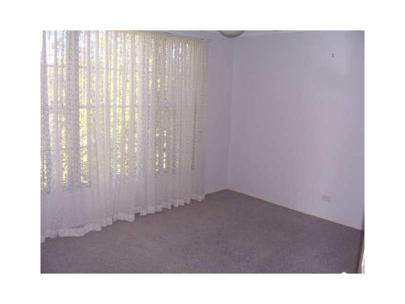 8 KIRKLAND CLOSE, Lakelands NSW 2282