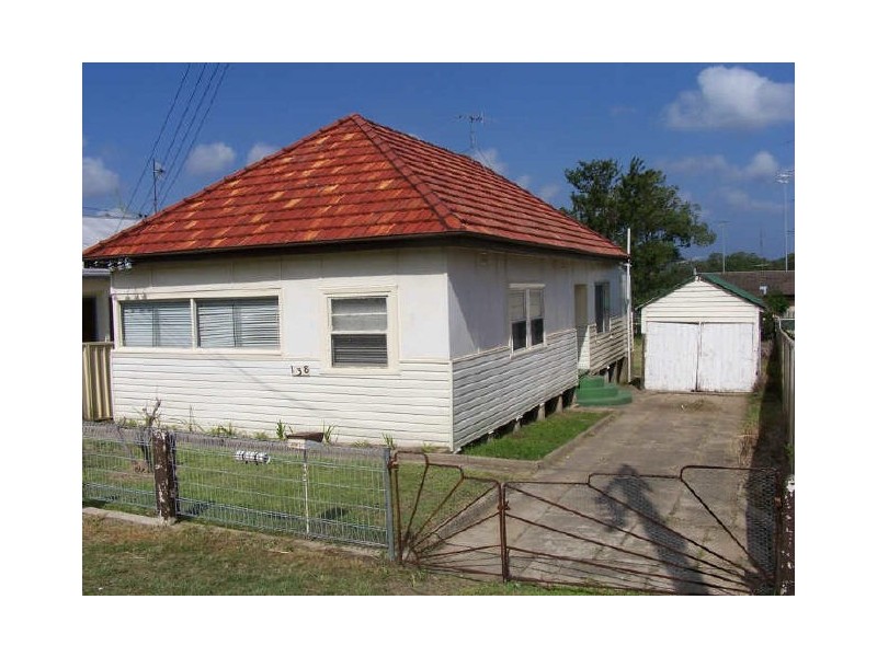 138 Medcalf Street, Warners Bay NSW 2282