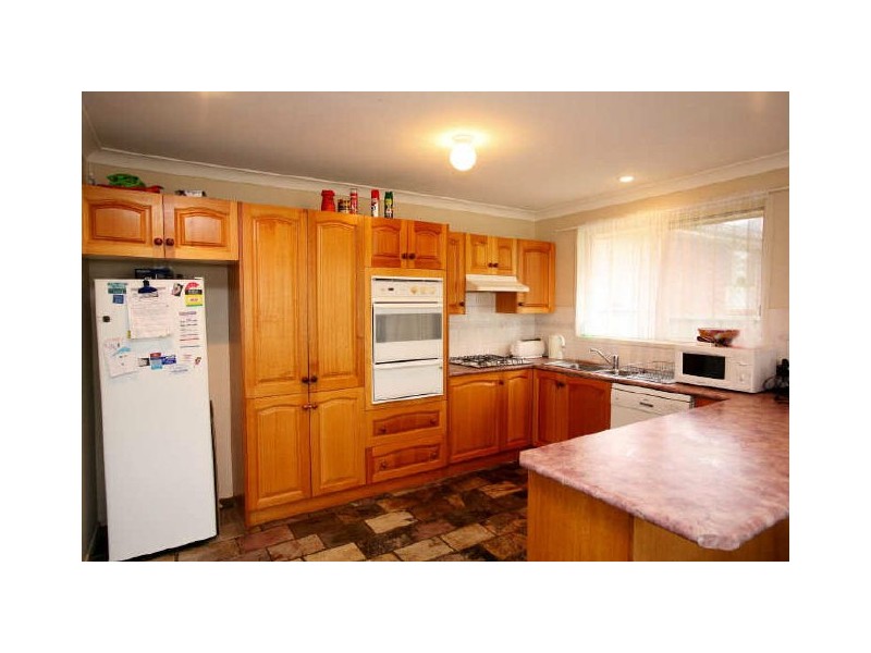 5 Springvale Circuit, Cameron Park NSW 2285