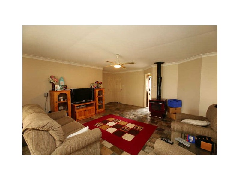 5 Springvale Circuit, Cameron Park NSW 2285