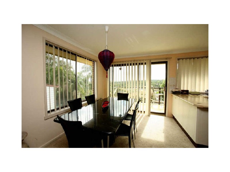 684 Macquarie Drive, Eleebana NSW 2282