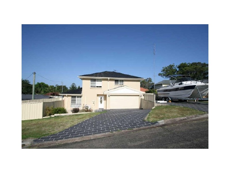 2 Jean Street, Belmont NSW 2280