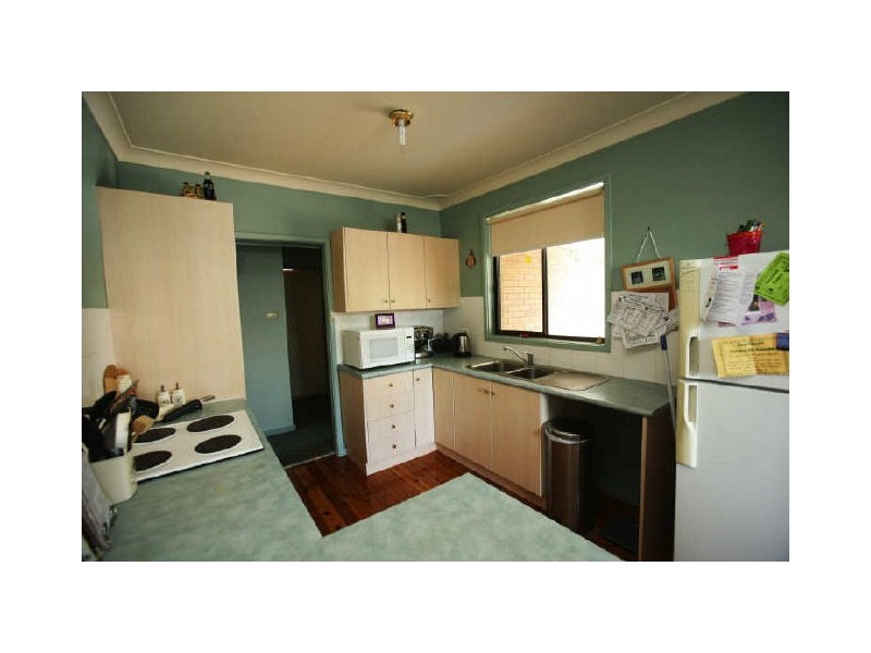 7 Roy Avenue, Bolton Point NSW 2283