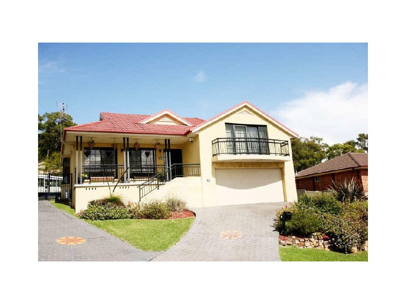 12 Cassegrain Close, Eleebana NSW 2282