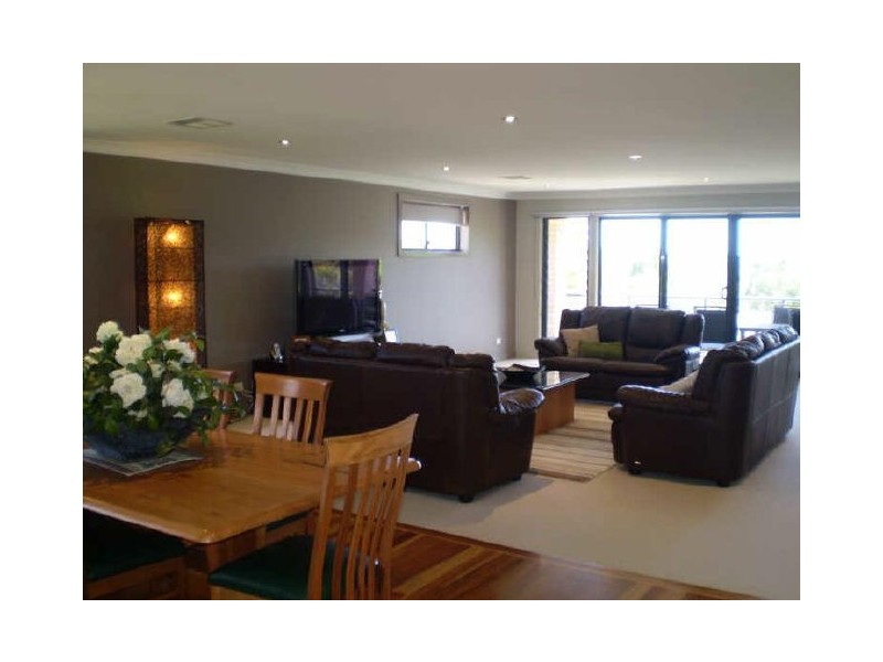 14 Peachwood Close, Warners Bay NSW 2282