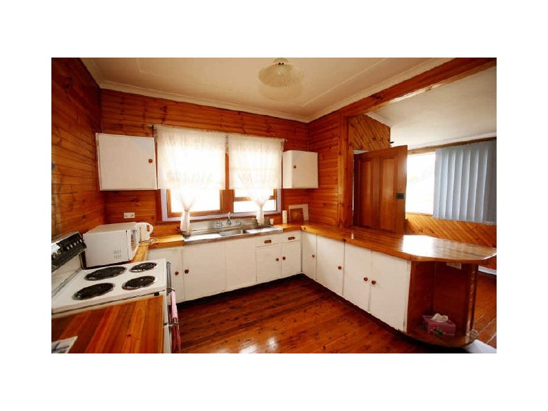 50 Warners Bay Road, Warners Bay NSW 2282