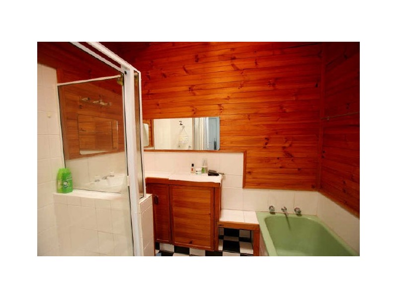 50 Warners Bay Road, Warners Bay NSW 2282