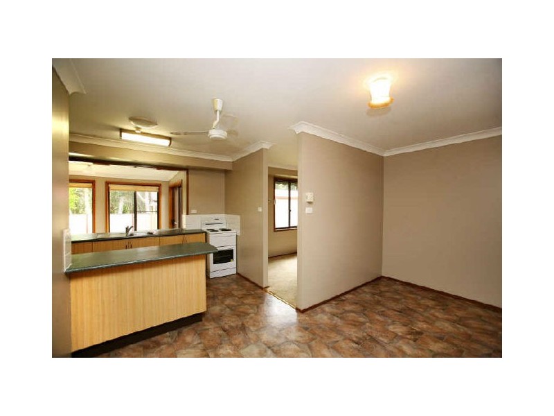 2 Angela Close, Carey Bay NSW 2283