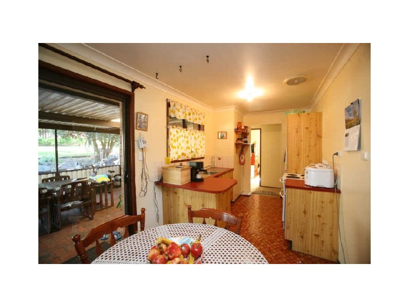 41 Kestrel Avenue, Mount Hutton NSW 2290