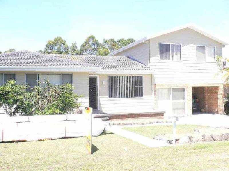 37 East Street, Warners Bay NSW 2282