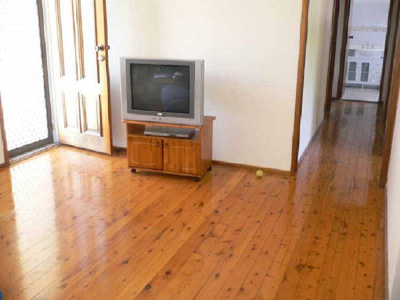 37 East Street, Warners Bay NSW 2282