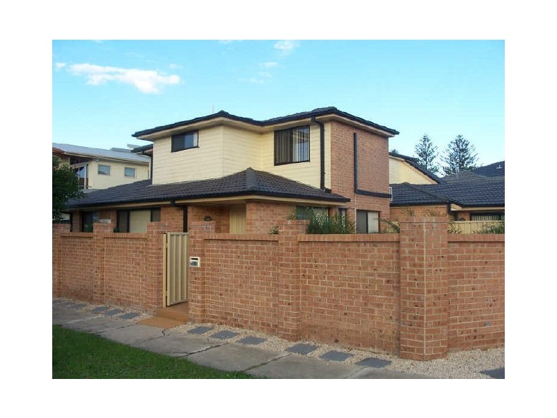 16 Dent Street, Merewether NSW 2291