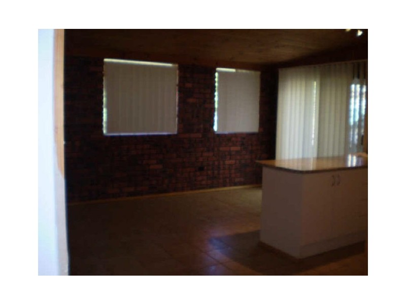 10 Helen Street, Mount Hutton NSW 2290