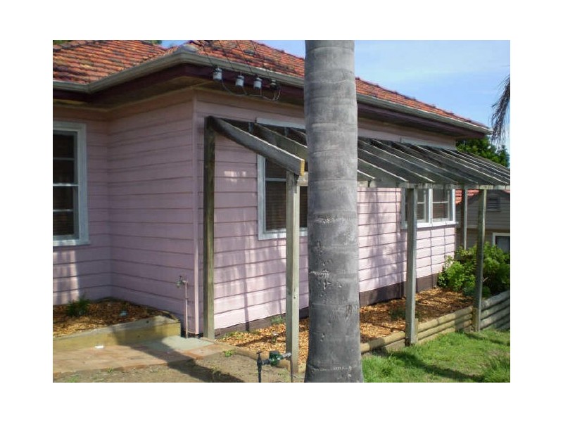 16 Curry Street, Cardiff NSW 2285