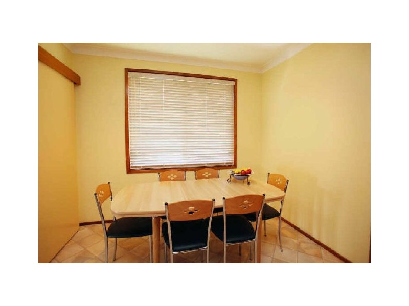1 Fourth Street, Booragul NSW 2284