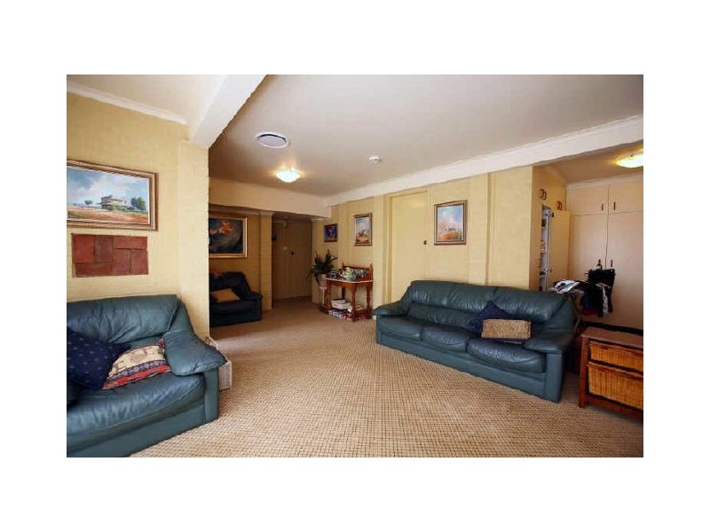 1 Fourth Street, Booragul NSW 2284