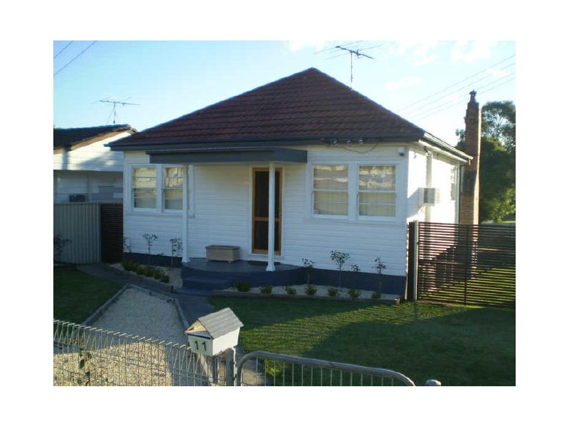 11 Jamieson Street, Gateshead NSW 2290