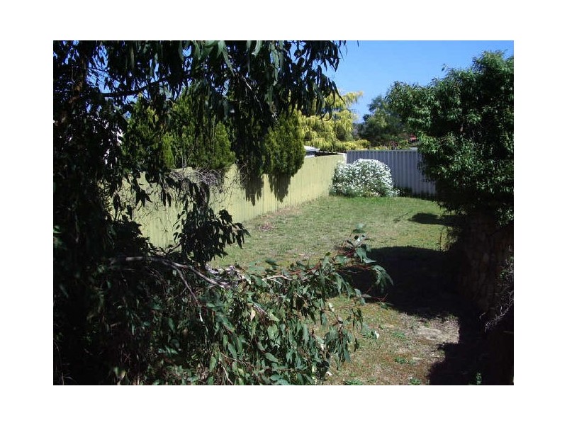 10 The Crest, Woodvale WA 6026