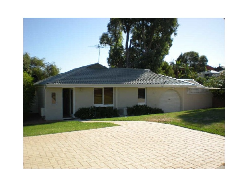 5 Wild Road, Hillarys WA 6025