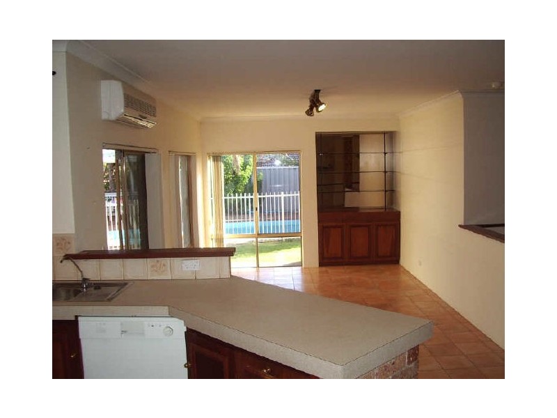 3 Waraker Road, Hillarys WA 6025