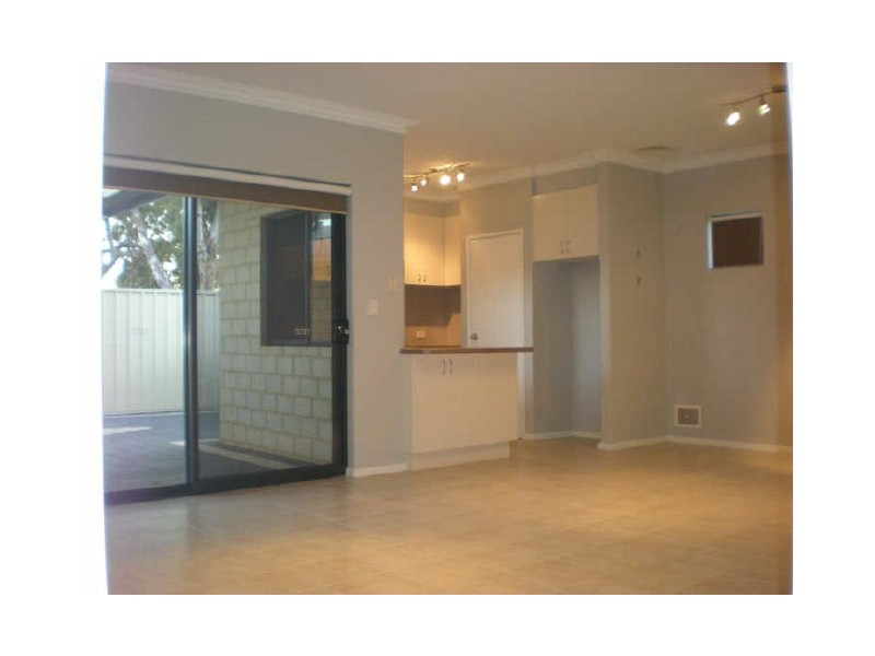 2/21 Shipley Place, Westminster WA 6061