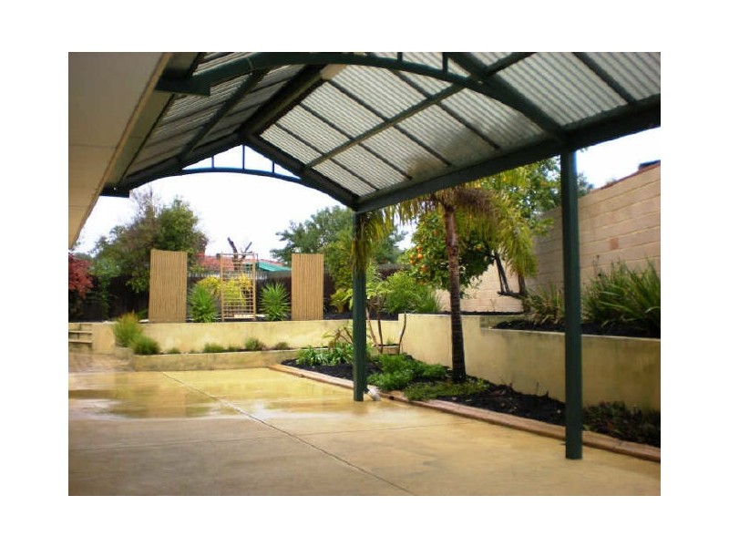 11 Wells Place, Padbury WA 6025