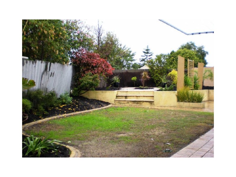 11 Wells Place, Padbury WA 6025