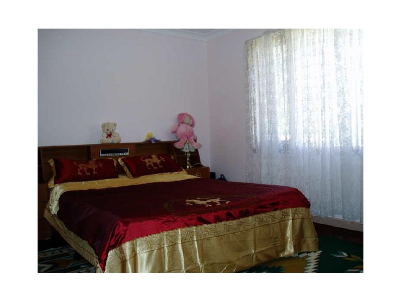 76 Casserley Avenue, Girrawheen WA 6064