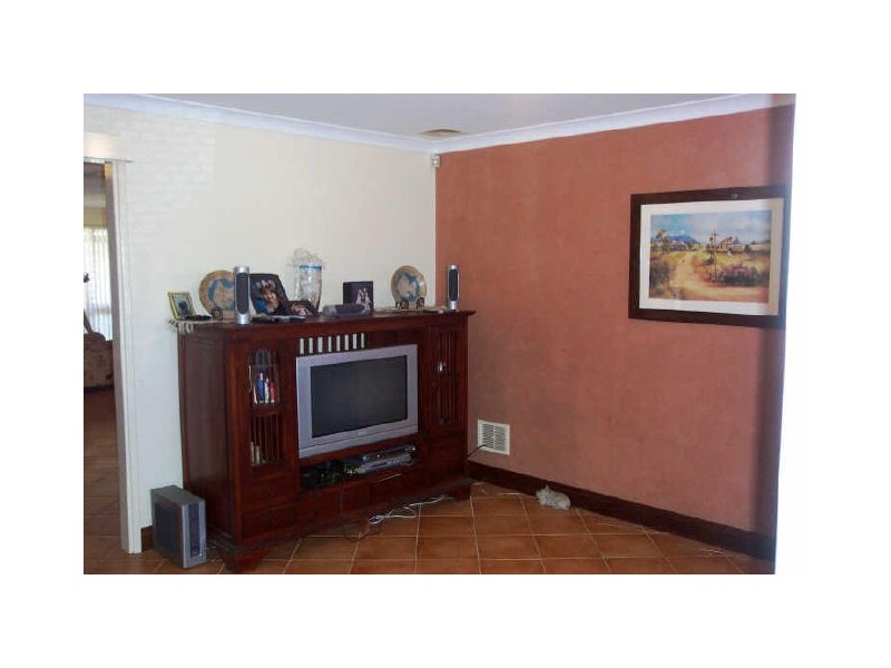 5 Masters Place, Marangaroo WA 6064