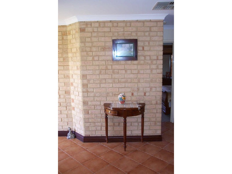 5 Masters Place, Marangaroo WA 6064