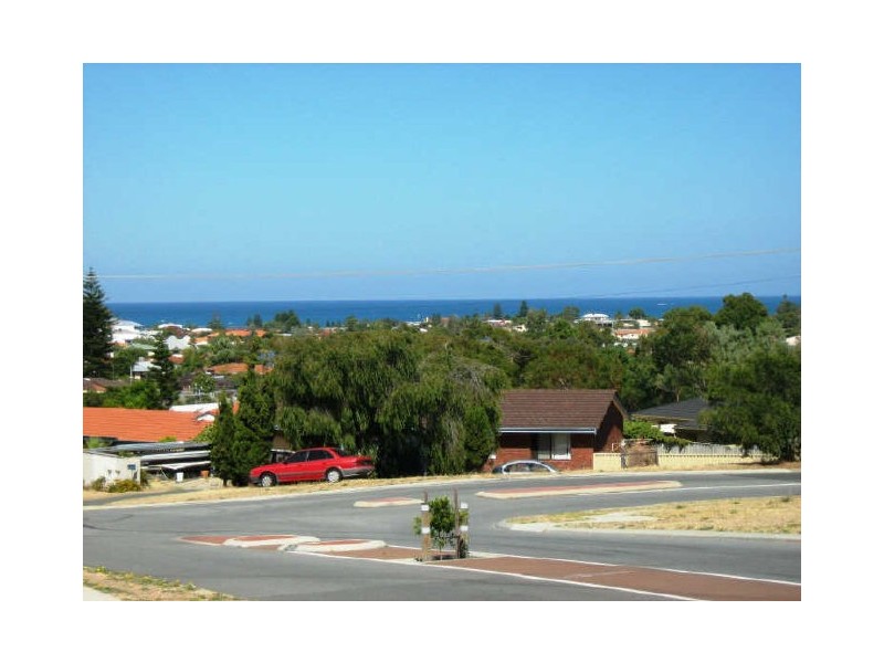 137 Bridgewater Drive, Kallaroo WA 6025