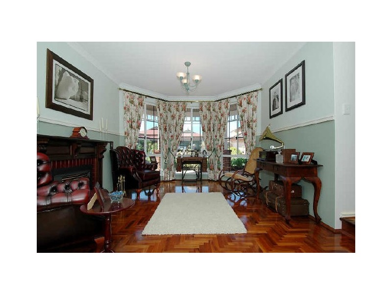23 St Pierre Circuit, Currambine WA 6028