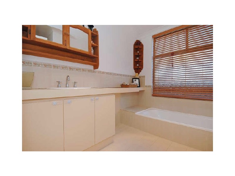 56 Fairway Circle, Connolly WA 6027