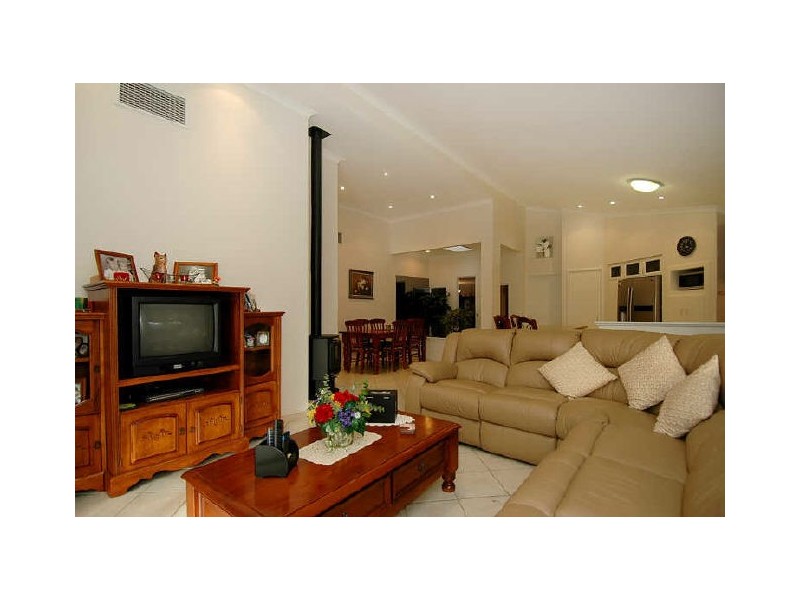 3 Majestic Place, Connolly WA 6027