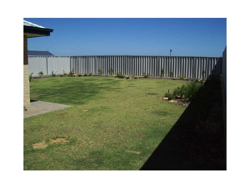 101 Ridgewood Blvd, Ridgewood WA 6030