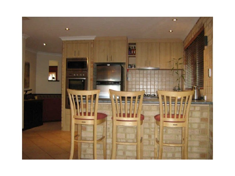 14 Tarakan Hts, Marangaroo WA 6064