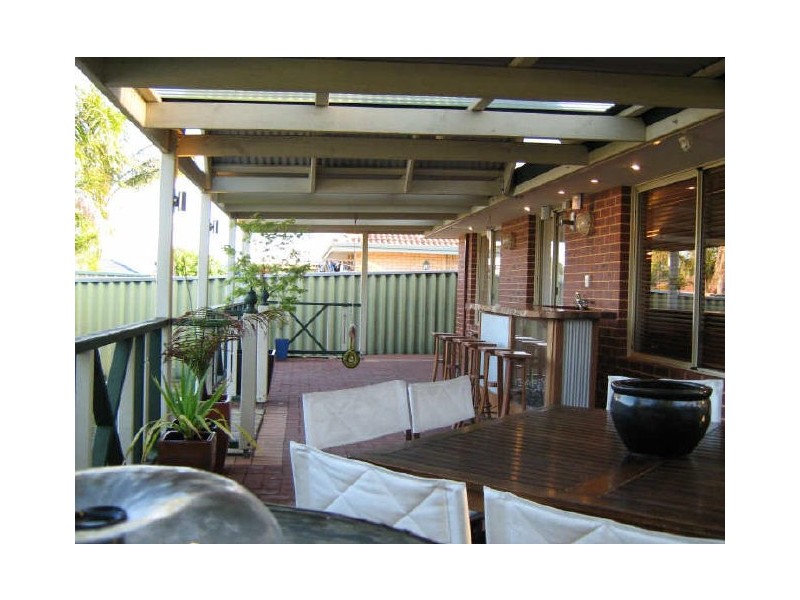 14 Tarakan Hts, Marangaroo WA 6064