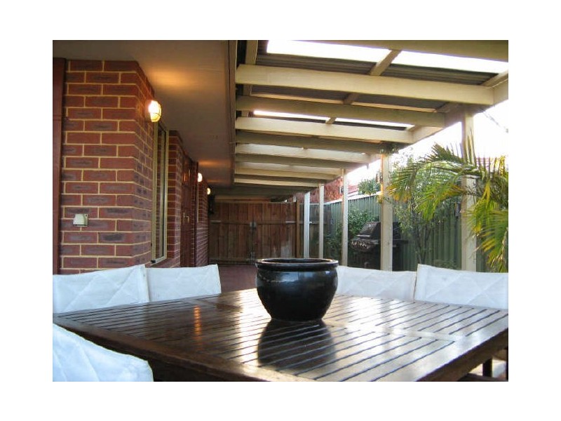 14 Tarakan Hts, Marangaroo WA 6064