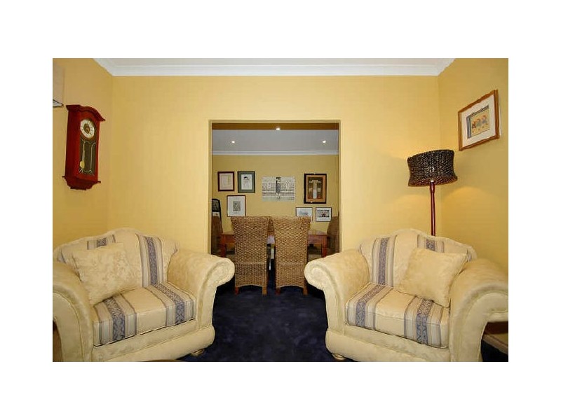 33-35 Fenchurch Street, Alexander Heights WA 6064