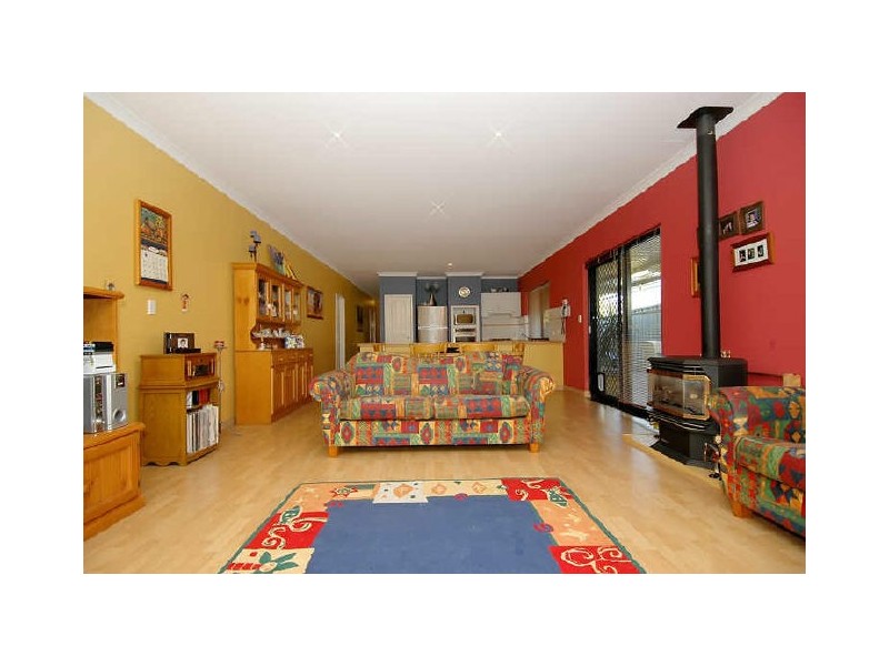 33-35 Fenchurch Street, Alexander Heights WA 6064