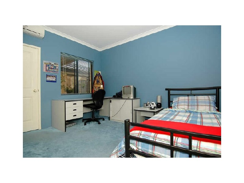 33-35 Fenchurch Street, Alexander Heights WA 6064