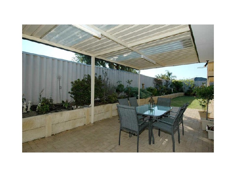 33-35 Fenchurch Street, Alexander Heights WA 6064