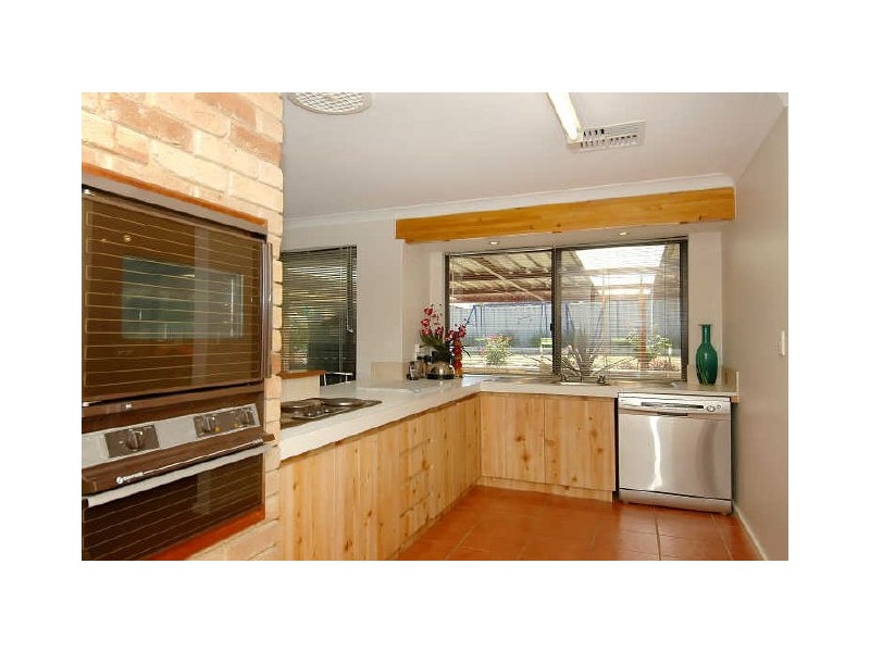 61 Highclere Blv, Marangaroo WA 6064